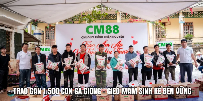 Trao gần 1.500 con gà giống – Gieo mầm sinh kế bền vững